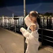 IVE 中国 中華 一直娱 yizhiyu yzy4.0 特典 トレカ ガウル