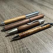 【早い者勝ち】吉野杉　シャープペンシル0.5 木軸ペン　加藤金属　ハンドメイド 早い者勝ち】吉野杉シャープペンシル0.5 木軸ペン加藤金属