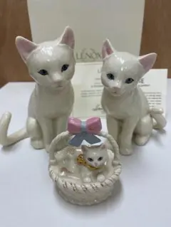 レノックス　猫　白猫　A Prrrfect Family
