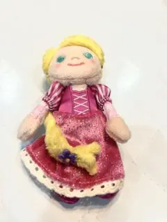 ディズニー イッツアスモールワールドラプンツェルマスコット ぬいぐるみ