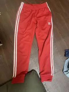 アディダス　トラックパンツ　赤