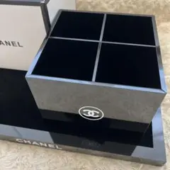 シャネル　ノベルティ　メイクブラシポット　ブラシスタンド　ペン立て　ホワイト シャネル ノベルティ メイクブラシポット ブラシスタンド ペン