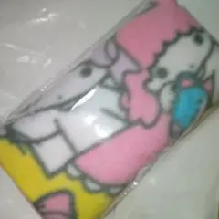 サンリオ　リトルツインスターズ　キキララ　フリースひざかけ　ブランケット