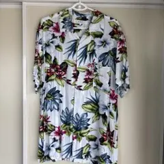 アロハシャツ