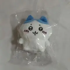 ちいかわ　お座りぬいぐるみ　ハチワレ