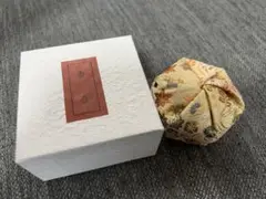小物入れ（布香合）　西陣織