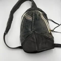 Item thumbnail for item 18fbdd09-a593-4940-b363-ec21d27e377e