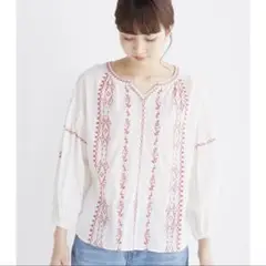 haco 刺繍ブラウス