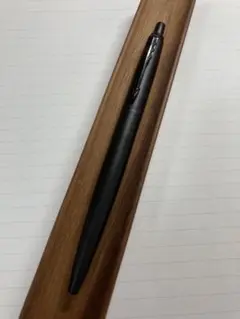 Item thumbnail for item 37548099-cb8b-47ae-81b0-3ac11b96fe68