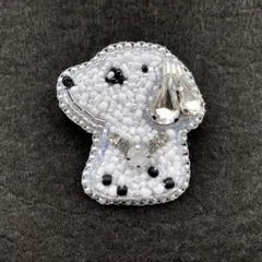 ビーズ犬ブローチ Pup No.1/ Jewel Animals Brooch