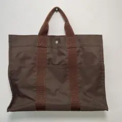 Item thumbnail for item 9537b23a-52b3-4a9a-bd9d-976dd9a13e0e