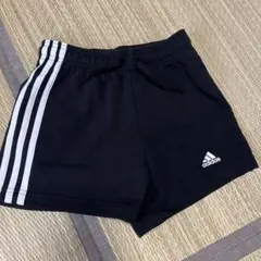 adidas 半ズボン 140