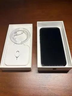 Apple iPhone 15 ブラック 128GB バッテリー状態90%