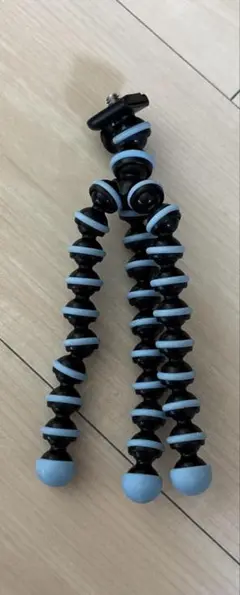 黒と青のグリップ三脚　カメラスタンド