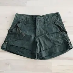 オリーブグリーン ショートパンツ コットン混紡