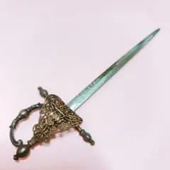 Item thumbnail for item 7dcb60bb-e9f8-456f-8eb3-c0655e11f5a8