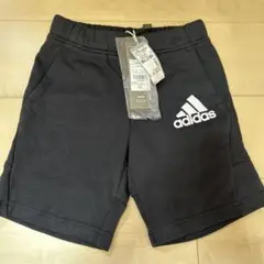 【130】adidas ハーフパンツ