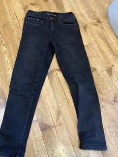 美品！ZARAキッズ　スキニーストレッチデニム 140