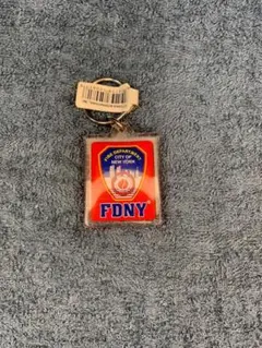 ニューヨーク市　消防局　FDNY ロゴ キーホルダー