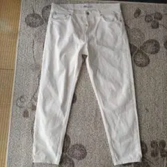 ZARA ホワイトデニムパンツ EUR 44
