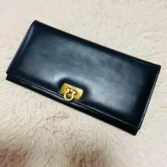 SalvatoreFerragamo 長財布 レザー ガンチーニ ネイビー