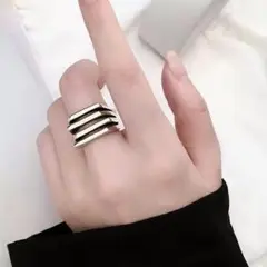 【12月12日削除予定】指輪リングシンプルシルバーカラー銀色韓国ハンドqqq