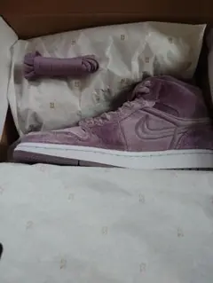 AIR JORDAN 1 MID