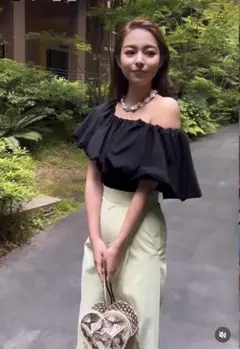 アラアラ ousiia ウーシア CEaRET FROM araara