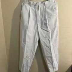 GU テーパードパンツ　くすみホワイト