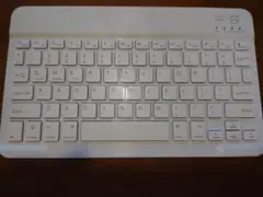 ワイヤレスキーボード　Bluetooth USB充電式