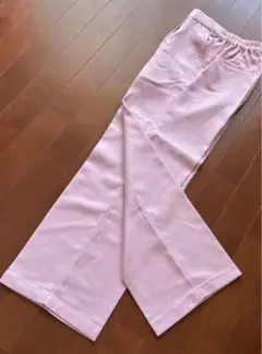 Pierrot ストレートパンツ　接触冷感　センタープレスパンツ　試着のみの新品
