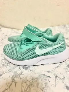 Nike ミントグリーン ベビーシューズ
