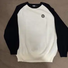 【kutir】 配色ラグランストリートロゴビッグニット