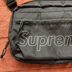 シュプリームSupreme ショルダーバッグ サコッシュ
