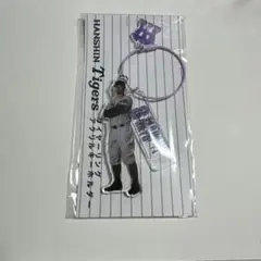 【佐藤輝明選手】　ワイヤーリングアクリルキーホルダー　阪神タイガース