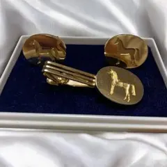 馬デザイン ネクタイピンとカフスボタンセット ゴールド　遺品整理