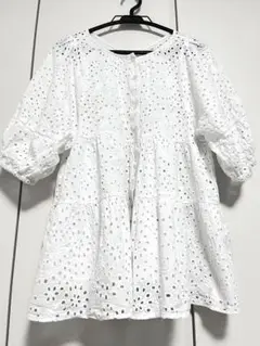 美品●ホワイト　シャツ