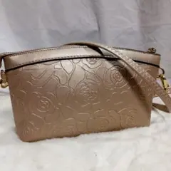 バラの型押し ショルダーバッグ