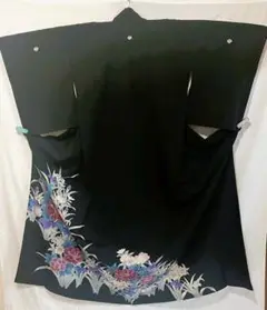 【美品】黒留袖 花柄×黒×紋付　絹