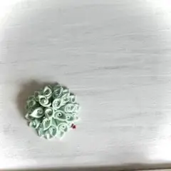 くるくるつまみ細工ブローチ 〜グリーン〜