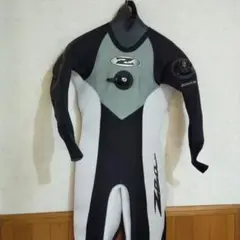 World dive ドライスーツ