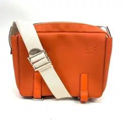ロエベ レザーミリタリーショルダーバッグ