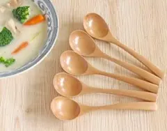 ★在庫処分超特価ラスト４点★《４０％OFF》天然木白木丸彫りスープスプーン５本組