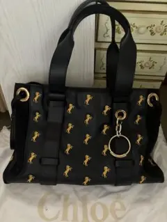 クロエ　人気　馬刺繍 レザー長財布 リトルホース ラウンドファスナー　黒 クロエ 人気 馬刺繍 レザー長財布 リトルホース ラウンド