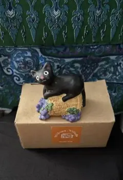 黒猫の陶器置物 ぶどう付き　ワイナリー　送料込み
