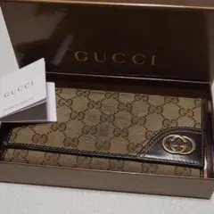 GUCCI 三つ折り 長財布