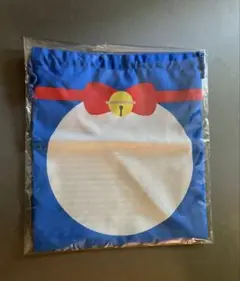 新品*ドラえもん*大きめ巾着*裏地も可愛い^ ^*幼稚園保育園お着替え入れ