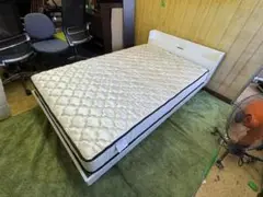 (4154W2)*セミダブルベッドマットレス付　コンセント有り