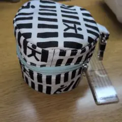円形マルチケース 白黒ストライプ