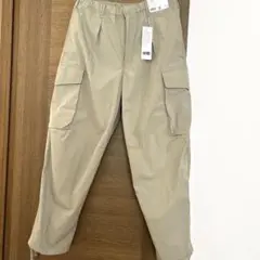 UNIQLOユニクロワイドフィットパラシュート カーゴパンツ 新品未使用Mサイズ